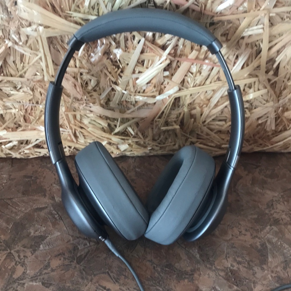 JBL Bluetooth headphones